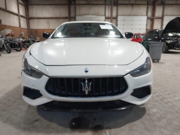 Maserati Ghibli III 2023 Maserati Ghibli 2023 MASERATI GHIBLI MODENA Q4 3.0 Benzyna 424KM, zdjęcie 9