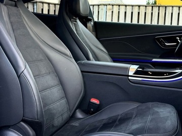 Mercedes CLE Coupe 2.0 300 258KM 2025 MERCEDES-BENZ CLE 300 4-Matic AMG Line 2.0 (258KM) 2025, zdjęcie 5