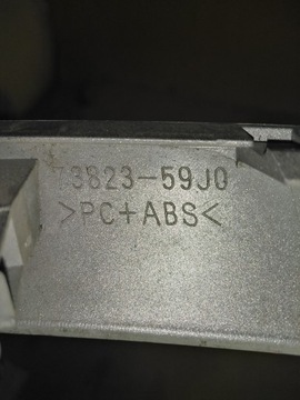 LIŠTA ZDOBENÁ DESKY SUZUKI OE 73823-59J0