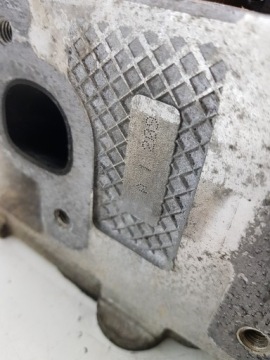 ЦИЛИНДР ДВИГАТЕЛЯ ПРАВЫЙ 3.7 JEEP CHEROKEE LIBERTY KJ