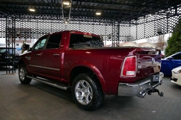 Dodge Ram IV 5.7 V8 390KM 2017 Dodge RAM Laramie1500V8HEMI5.7 Hak 390KM 4x4 Szyberdach Wentyl Alpine Navi, zdjęcie 3