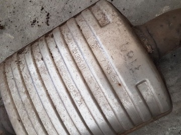 ГЛУШИТЕЛЬ ВЫХЛОПА BMW 3 E90 E92 3.0D 7796011 7793237