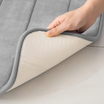 Мягкий, противоскользящий, впитывающий коврик для ванной комнаты.