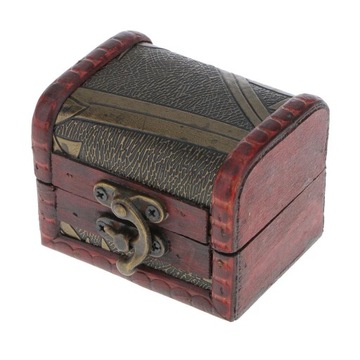 Drewniany kufer skrzynia skarbów w stylu vintage z metalowym zamkiem w stylu retro