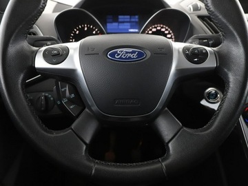 Ford Kuga II SUV 2.0 TDCi 150KM 2015 Ford Kuga GRATIS! Pakiet Serwisowy o wartości 900, zdjęcie 20