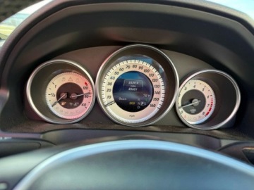 Mercedes Klasa E W212 2014 Mercedes-Benz Klasa E E550 2014 4.7 Benzyna 402KM, zdjęcie 7