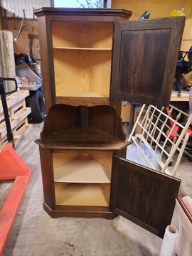 УГЛОВАЯ ВИТРИНА