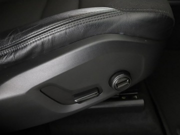 Volvo XC60 II 2019 Volvo XC 60 mHEV 4x4 automat full LED półskóra, zdjęcie 38