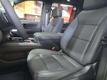 Chevrolet Suburban GMT900 2026 Chevrolet Suburban Z71 2026 5.3l 5.3 Benzyna 355KM, zdjęcie 4