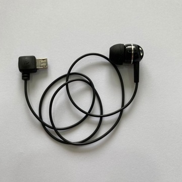 Односторонние наушники для USB MP3-плееров.