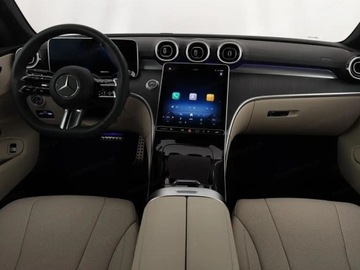 Mercedes CLE Coupe 2.0 200 204KM 2025 MERCEDES-BENZ CLE 200 4-Matic AMG Line 2.0 (204KM) 2025, zdjęcie 4