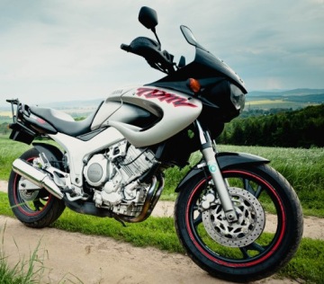 YAMAHA TDM 850 4TX КОМПЛЕКТ БОЛТОВ ДЛЯ ДЕМОНТАЖА ОРИГИНАЛ NO01