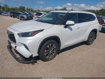 Toyota Highlander III 2022 Toyota Highlander XLE 2022 3.5l 3.5 Benzyna 295KM, zdjęcie 1
