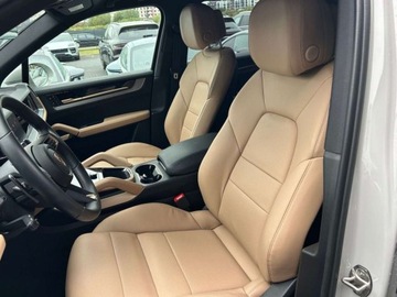 Porsche Cayenne III SUV Plug-In Facelifting 3.0 470KM 2025 Porsche Cayenne Porsche Cayenne E-Hybrid 470 KM Crayon 2025 11 000 km, zdjęcie 32