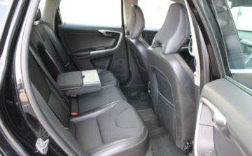 Volvo XC60 I SUV Facelifting 2.0 D4 DRIVE-E 190KM 2015 Volvo XC 60 2.0D 190KM D4 POLIFT Drive-e Salon PL po wym rozrzadu el. klap, zdjęcie 16