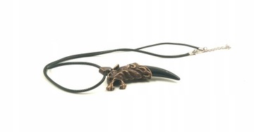 Колье с подвеской Fang Tooth в виде головы волка, черный