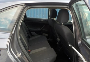 Volkswagen Taigo 1.0 TSI 110KM 2023 Volkswagen Taigo Okazja Benzyna 110KM, zdjęcie 15