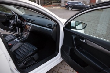 Volkswagen Passat B7 Variant 2.0 TDI CR DPF BlueMotion 170KM 2013 VW PASSAT 2.0 TDI 170PS R-line BlueMotion Bixenon Led Kamera Navi rej. PL !, zdjęcie 11