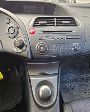 Honda Civic VIII Hatchback 3d 1.8 i-VTEC 140KM 2009 Honda Civic LIFT 1.8 140KM 6-Biegow Klima Czujniki Parkowania 1.8 Benzyna, zdjęcie 23