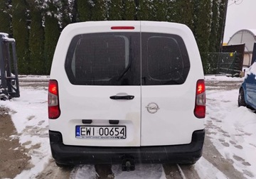 Opel Combo E Kombivan 1.5 Diesel 102KM 2019 Opel Combo 2019r, 1.5 Diesel. Delikatnie przetarty prawy bok. Jezdzi. 1.5, zdjęcie 10