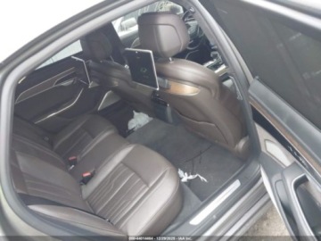 Audi A8 D5 2019 Audi A8 L 55 2019 3.0 Benzyna 335KM, zdjęcie 11