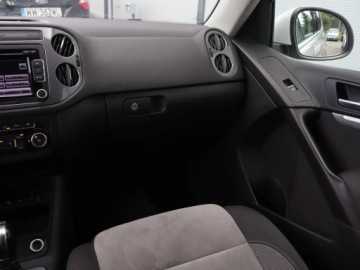 Volkswagen Tiguan I SUV Facelifting 2.0 TDI CR DPF BlueMotion 140KM 2013 VW Tiguan 2.0 TDI, Salon Polska, 4X4, DSG, Xenon, zdjęcie 7