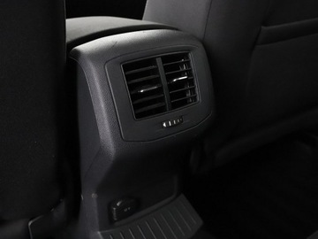 Volkswagen T-Roc I SUV 1.0 TSI 115KM 2018 Volkswagen T-Roc navi klima auto grzane fotele, zdjęcie 32