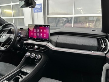 Skoda Kodiaq II SUV Plug-In 1.5 TSI Plug-In Hybrid 204KM 2024 Skoda Kodiaq 1.5TSI mHEV 204KM Selection DSG l LED, zdjęcie 14