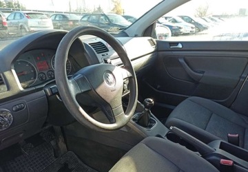 Volkswagen Golf V Hatchback 1.9 TDI 105KM 2005 Volkswagen Golf Volkswagen Golf 1.9 Diesel 105KM, zdjęcie 5