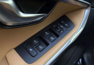 Volvo 2018 Volvo V40 Cross Country 2.0 D2 skora navi BEZWYPADKOWY gwarancja zarejestr, zdjęcie 29