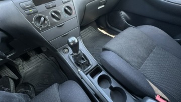 Toyota Corolla IX (E12) Kombi 1.4 i 16V 97KM 2006 Toyota Corolla Benzyna Zarejestrowany Ubezpieczony, zdjęcie 29