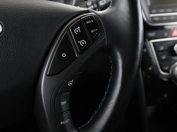 Hyundai i30 II Wagon Facelifting 1.4 MPI 100KM 2016 Hyundai i30 klimatyzacja multifunkcja grzane, zdjęcie 25