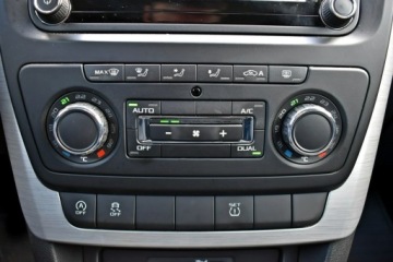 Skoda Yeti Minivan Facelifting 1.4 TSI 125KM 2016 Škoda Yeti Skoda Yeti Bezwypadkowy / Salon Polska, zdjęcie 19