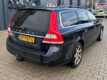 Volvo V70 III Kombi Facelifting 2.0 D2 DRIVE-E 120KM 2015 Volvo V70 2.0 D2 Xenony Podgrzewane fotele Hak, zdjęcie 3