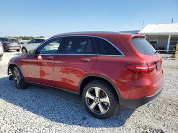 Mercedes GLC C253 2019 Mercedes-Benz GLC 2019 r., 2,0L 300 4MATIC 2.0 Benzyna 241KM, zdjęcie 3