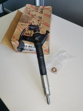 Nowy wtryskiwacz OE 23670-0R040 Toyota 2,2D-CAT Lexus