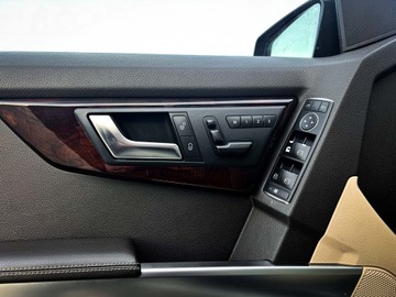 Mercedes GLK 2015 BARDZO ŁADNY MERCEDES BENZ GLK 250D R.PROD. 2015 130000KM FV 23%, zdjęcie 19