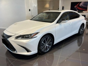 Lexus ES VII (XV70) Sedan Facelifting 300h 218KM 2025 Od ręki - 300h Business Edition 2.5 E-CVT 218KM | Dach panoramiczny!, zdjęcie 1