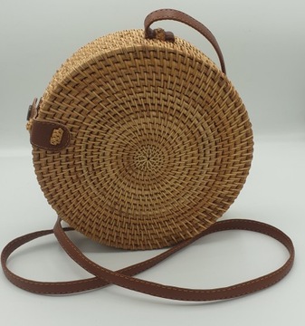 Сумка из ротанга в стиле бохо, сплетенная вручную.