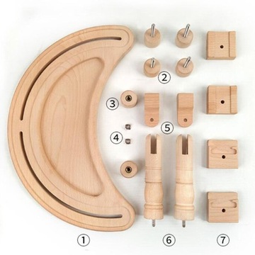 Поворотный деревянный рабочий стол.