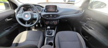 Fiat Tipo II Hatchback 1.4 95KM 2018 Fiat Tipo Bogata wersja, stan bardzo dobry., zdjęcie 7