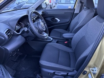 Toyota Yaris IV Hatchback 1.5 Hybrid Dynamic Force 116KM 2023 Toyota Yaris Cross Hybrid 1.5 Comfort Cross Hybrid, zdjęcie 14