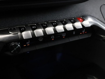 Peugeot 3008 II Crossover 1.2 PureTech 130KM 2018 Peugeot 3008 full LED półskóra navi el. fotele, zdjęcie 25