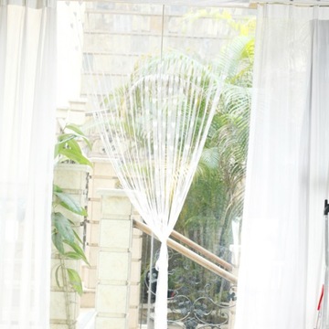 Дверная перегородка с кисточками