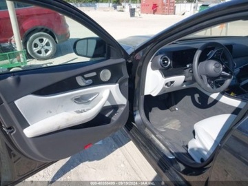 Mercedes Klasa E W214 2023 Mercedes-Benz Klasa E 450, 2023r., 4x4, 3.0L 3.0 Benzyna 362KM, zdjęcie 8