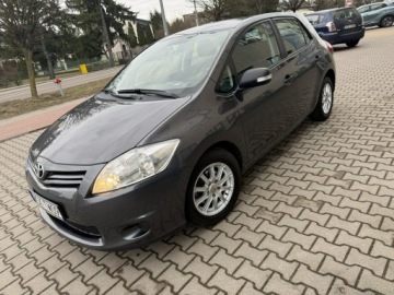 Toyota Auris I Hatchback 5d Facelifting 1.4 D-4D 90KM 2012 Toyota Auris 1.4D-4D Lift 2012r Klimatyzacja, zdjęcie 8