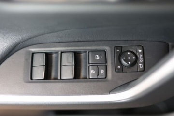 Toyota RAV4 V SUV Plug-In Facelifting 2.5 Hybrid Dynamic Force 306KM 2025 Toyota RAV4 2.5 Plug-In Hybrid Selection 4x4 2.5 Hybryda 306KM, zdjęcie 30