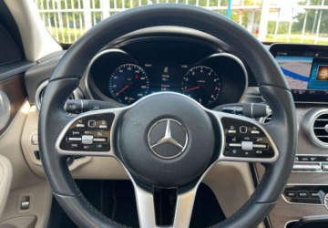 Mercedes Klasa C W205 Limuzyna 180 156KM 2018 Mercedes-Benz Klasa C Mercedes-Benz Klasa C 180 9G-TRONIC Avantgarde 1.6, zdjęcie 4