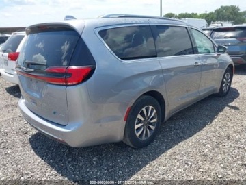 Chrysler Pacifica II 2021 Chrysler Pacifica Touring L 2021 3.6l 3.6 Hybryda 260KM, zdjęcie 2