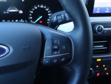 Ford Focus IV Hatchback 1.5 EcoBlue 120KM 2021 Ford Focus 1.5 EcoBlue, Salon Polska, zdjęcie 15